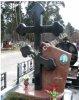 Гранитный крест 0207 из габбро и красного гранита