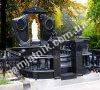 3D макет памятника 067 из габбро с фигурной оградой 3D макет памятника 067 из габбро с фигурной оградой