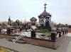 Эксклюзивный комплекс E1_18 колоны с крестом, с фигурной оградой из красного гранита