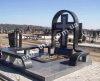 Мемориальный комплекс E0_12 с крестом, ограда-волна