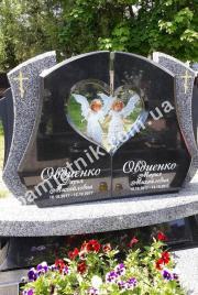 Пам'ятник дівчинці із сірого граніту та габро з фотосклом