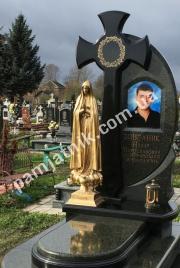 Одинарний пам'ятник із хрестом 2-025 із маславського граніту