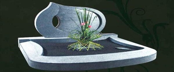 Європейські та католицькі пам'ятники