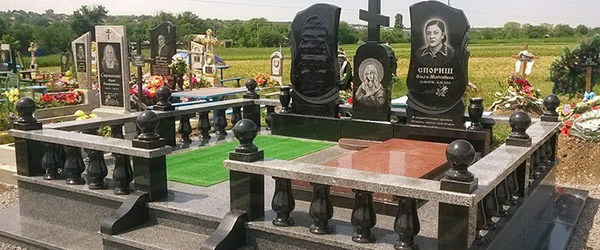 Мемориальные комплексы